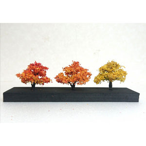 Autumn Leaves Orange Yellow approx. 4cm 3pcs : Kigusa BUNKO Finished Product N(1:150) M6