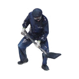 080-00018 JNR steam locomotive crew - assistant engineer casting coal : Tiny Tales - Pre-Colored 1:80