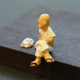 Sakatsuu Doll Series Manabe Collection - Man on the Veranda Shogi B (with Dozing Cat) : Sakatsuu 成品 HO(1:87) 7526