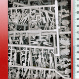 Carnival people 68 pieces : Preiser assembly kit HO (1:87) 16355