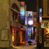 90mm cube miniature "Yumebei Yokocho - Tokumori" : Taro - painted, Non-scale