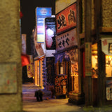 90mm cube miniature "Yumebei Yokocho - Tokumori" : Taro - painted, Non-scale