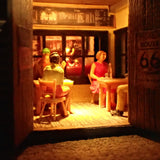 90 毫米立方体微型“Motor Hotel.1”：芋头 - 涂漆，未按比例