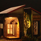 90mm cube miniature "Unagi Shinozaki" : Taro, painted, not to scale.