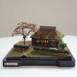 Straw-roofed farmhouse in autumn : Art Stage K - painted 1:150 size