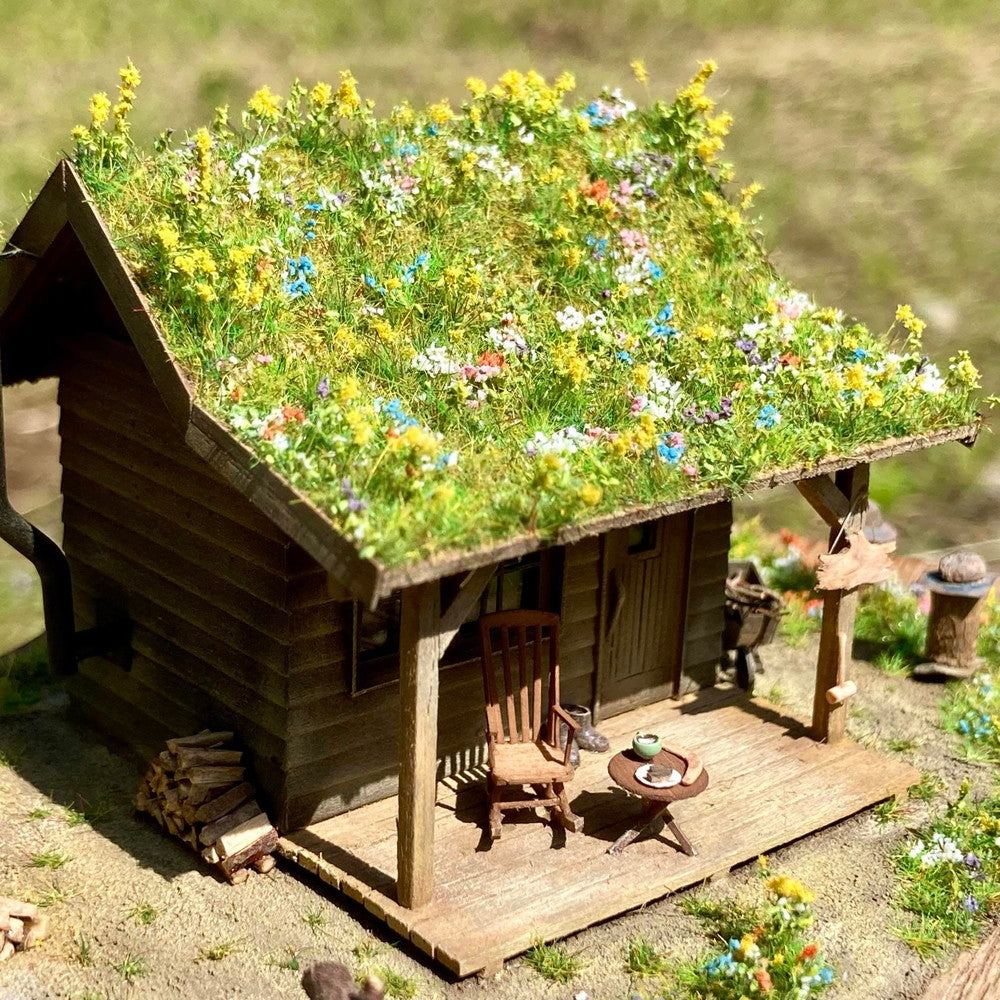 Small cottage in the grasslands : Art Stage K - Diorama Art Work 1
