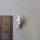Doll '9' (Nursing Woman) : Almodel Unpainted Kit HO(1:87) B5018