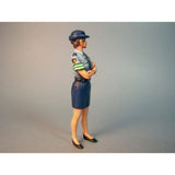 Policewoman : Aurora Model Unpainted Kit 1:32 Scale Sk-005