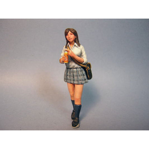 High School Girls 2007 ver.4 : Aurora Model Kit sin pintar Escala 1:32 Sk-009