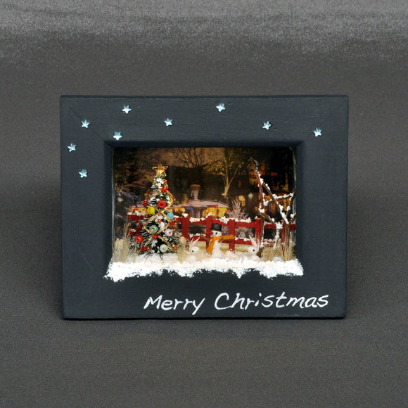 Feliz Navidad - El marco de fotos estrellado (Valla roja) - En marco: Nobuko Kameda - Pintura completa - Sin escala