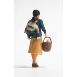 Shopper, Auntie with child on her back : Kt Kobo - Finished product HO (1:80) W01S-80