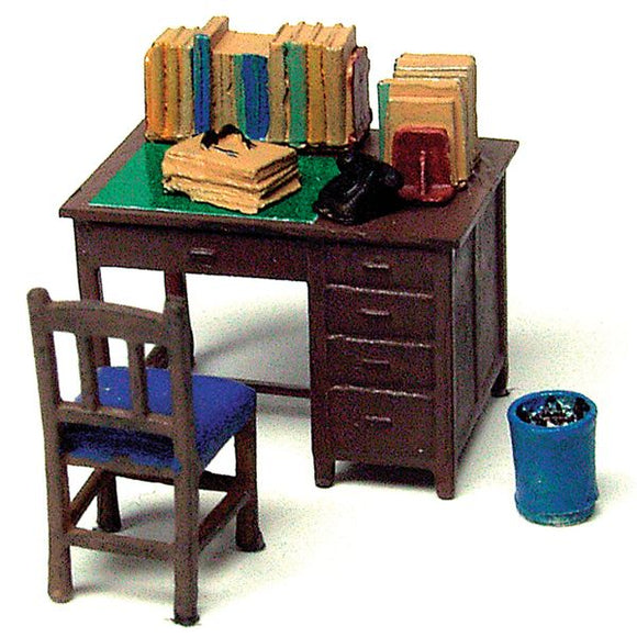 Desk, Chair and Accessories Set (Wooden): Echo Model Unpainted Kit HO(1:80) 403