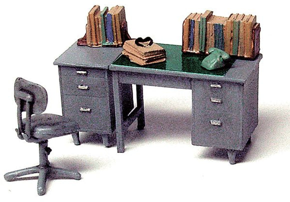 Desk, chair and accessories set (steel): ECHO MODEL unpainted kit HO(1:80) 404