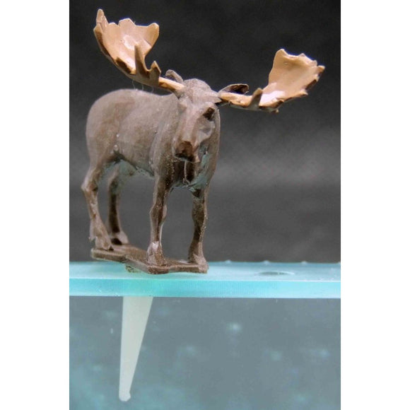 Miniature moose for gardening diorama : Icom Pre-Painted Non-Scale GM13