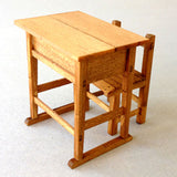Showa School Desk and Chair: Kobani Unpainted Kit 1:12 OY-001