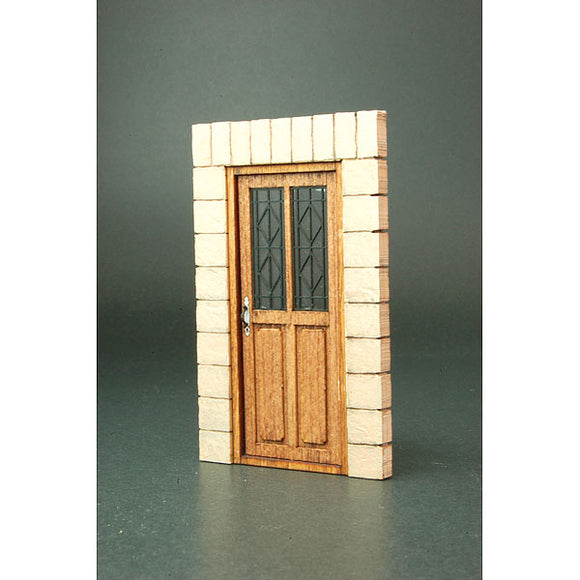 European House Door D: Cobani Unpainted Kit 1:35 FS-016