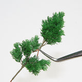 具有针叶和树枝的逼真微型树模型：珠子和设计材料非比例 RMF02