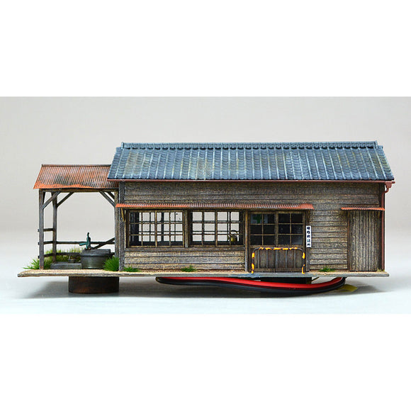 Tsumesho with Well - Tiled Roof Type : Takumi Diorama Craft House - 成品 HO(1:80) 1033