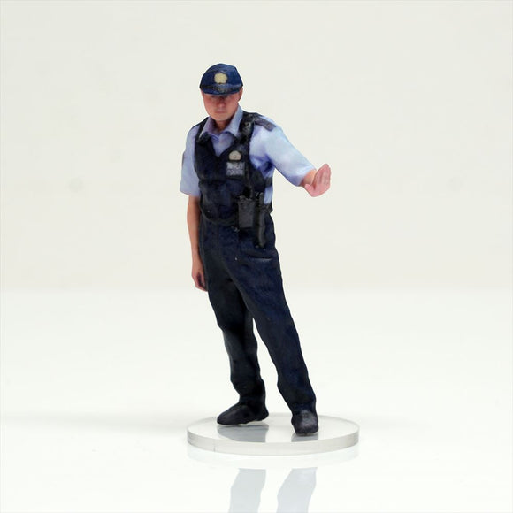 HS018-00008 Police Officer[JP] : figreal finished product 1:18 00008