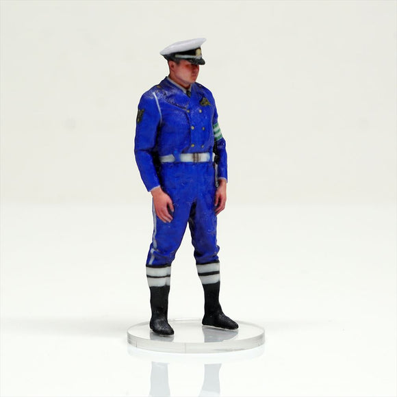 HS018-00022 Traffic Police[JP] : figreal finished product 1:18 00022