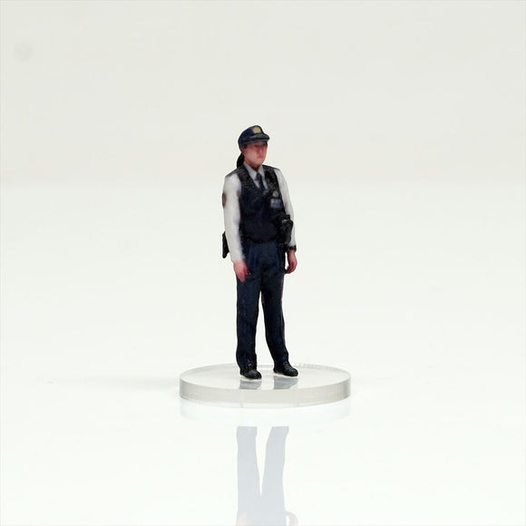 HS035-00003 Police Officer[JP] : figreal finished product 1:35 00003