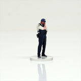 HS035-00004 Police Officer[JP] : figreal finished product 1:35 00004