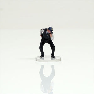 HS035-00005 Police Officer[JP] : figreal finished product 1:35 00005