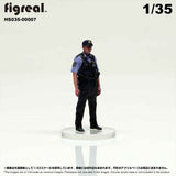 HS035-00007 Police Officer[JP] : figreal finished product 1:35 00007