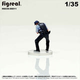 HS035-00011 Police Officer[JP] : figreal finished product 1:35 00011