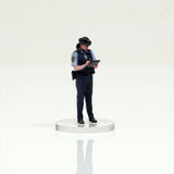 HS035-00012 Police Officer[JP] : figreal finished product 1:35 00012