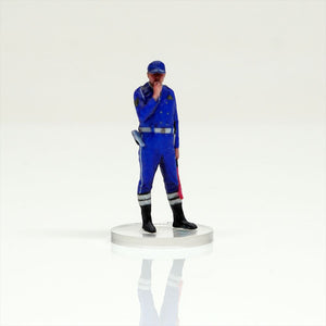 HS035-00020 Traffic Police[JP] : figreal finished product 1:35 00020