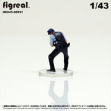HS043-00011 Police Officer[JP] : figreal finished product 1:43 00011