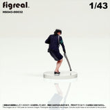 HS043-00032 Old Police Officer[JP] : figreal finished product 1:43 00032