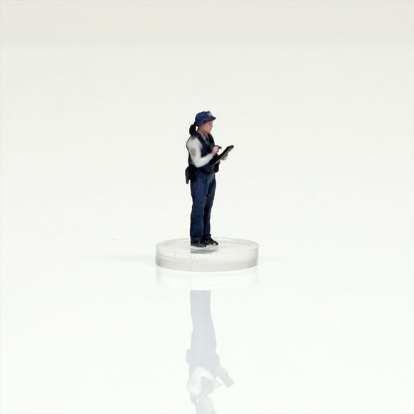 HS064-00006 Police Officer[JP] : figreal finished product 1:64 00006