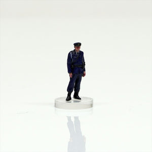 HS064-00027 Old Police Officer[JP] : figreal finished product 1:64 00027