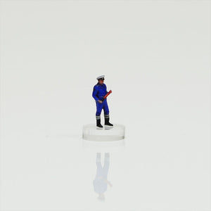HS150-00023 Traffic Police[JP] : figreal finished product 1:150 N 00023