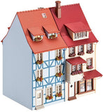 2 village houses with bakery: Farrar unpainted kit HO(1:87) 130495