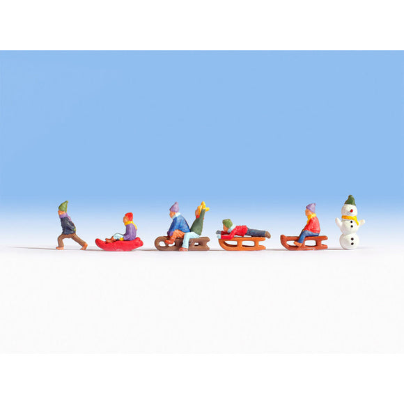 Children playing on sledges : Noch painted complete set HO(1:87) 15819