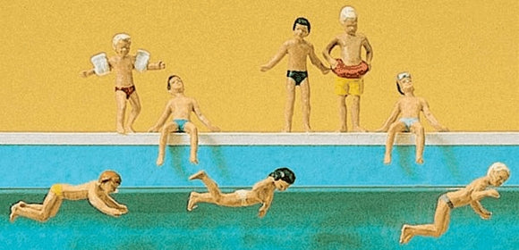 孩子们在游泳池里玩耍：Preiser - 涂漆 HO(1:87) 10307