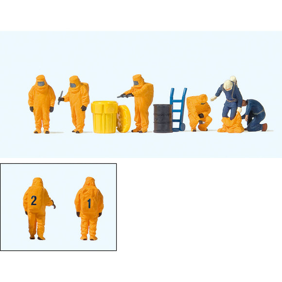 Bombero con ropa de protección química naranja: Preiser - Acabado pintado HO(1:87) 10732
