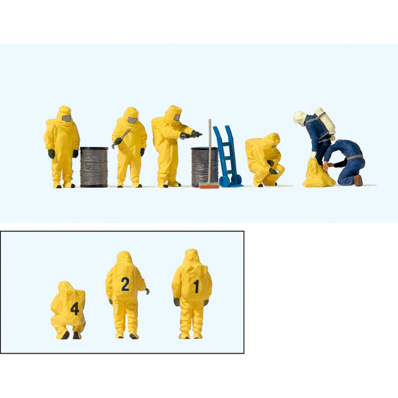 Fireman in Yellow Chemical Protective Equipment : Prizer - Painted Finish HO(1:87) 10733
