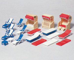 Deck chairs, beach chairs and beds: Preiser unpainted kit HO(1:87) 17308