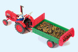 Tractor and Fertilizer Spreading Cart: Pre-Sprayed HO(1:87) 17940