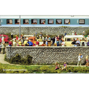 Stone wall and pavement: Prizer unpainted kit HO (1:87) 18215