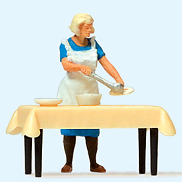 Catering Mother with table: Preiser - Finished product model HO(1:87) 28130