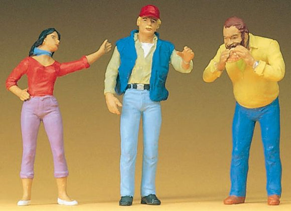 Trucker and Hitchhiker Woman : Preiser - Painted 1:25 57004