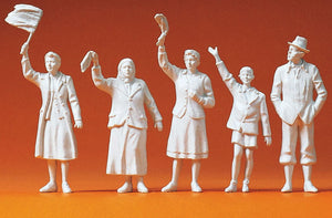 Five citizens waving flags by the roadside: Preiser unpainted kit 1:35 64002
