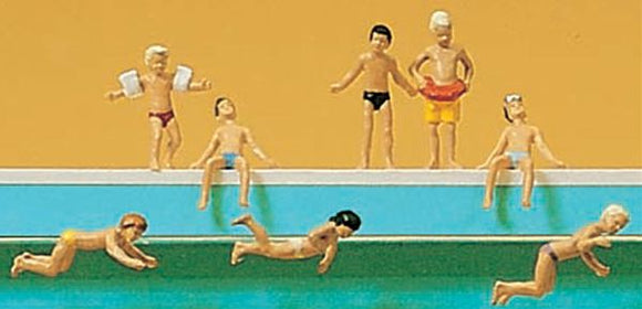 孩子们在游泳池里玩耍：Preiser - 成品 N (1:160) 79091
