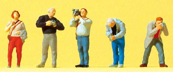 Gente sosteniendo una cámara : Preiser - Producto terminado N (1:160) 79210