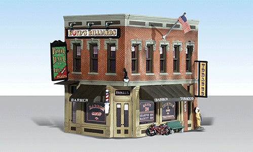 Corner Commercial Building [with LED] : Woodland Pre-painted HO (1:87) 5024